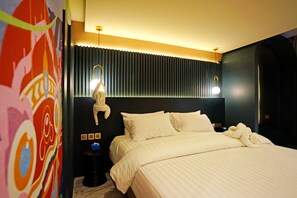 华丽双人房 | 客房内保险箱、隔音、免费 WiFi、床单