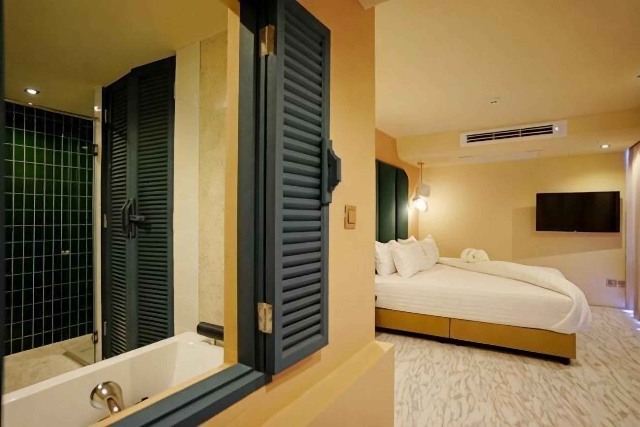 Caja fuerte, sistema de insonorización, wifi gratis y ropa de cama