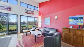 Televisión y estéreo