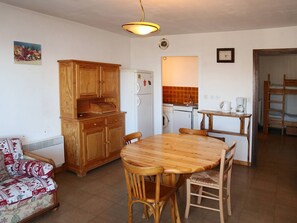 Interior - Apartment for 4, ski-in/ski-out, in the resort (Les Orres)