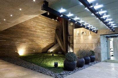 Ramada Hotel & Suites Baku