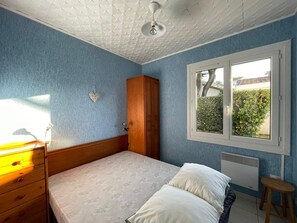 4 bedrooms