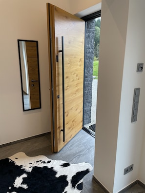 Lyxlägenhet | Vardagsrum | 55-tums platt-tv med digitalkanaler, LCD-tv och golvvärme