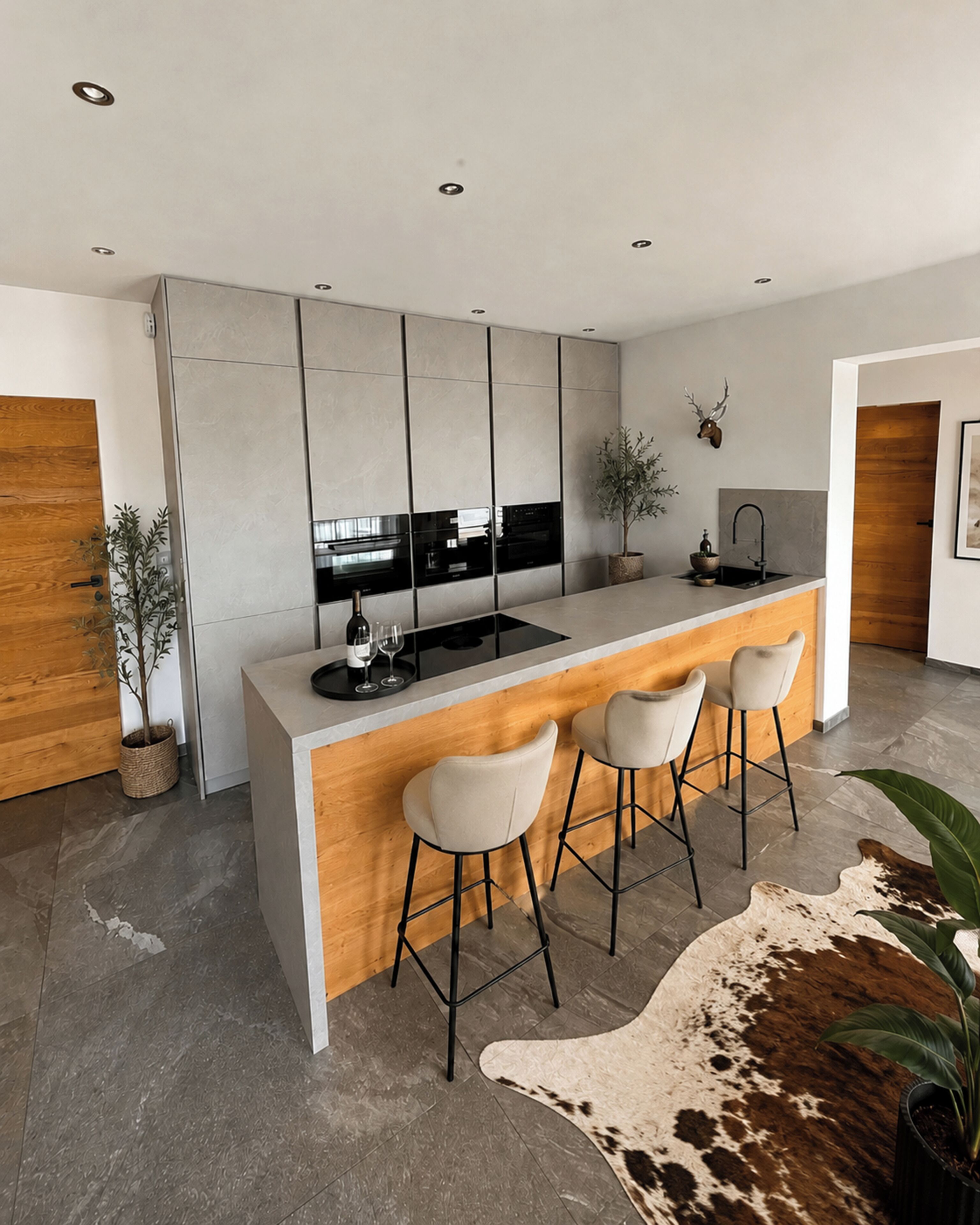 Elite Apartment | Private kitchen | Fridge, microwave, oven, stovetop