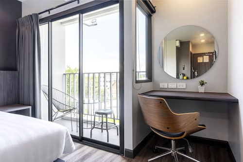 Sleep Mai Chiang Mai Airport Lifestyle Hotel