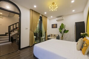 2 多间卧室、客房内保险箱、办公桌、隔音