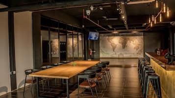 Bar lounge