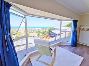 Interior - Breathtaking sea view house (Oamaru North)