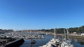 Uklassifisert bilde, 5 av 9, knapp