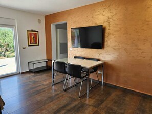 Dining - Charming holiday home with a garden and a beautiful terrace (PULA)