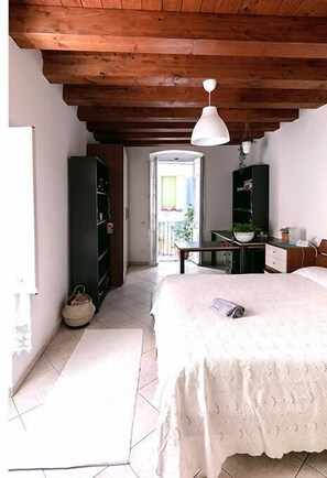7 chambres, fer et planche Ă repasser, Wi-Fi, draps fournis