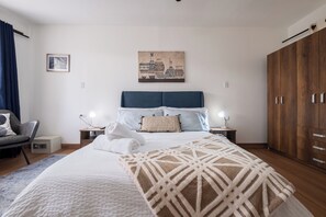1 chambre, fer et planche Ă repasser, Wi-Fi gratuit, draps fournis