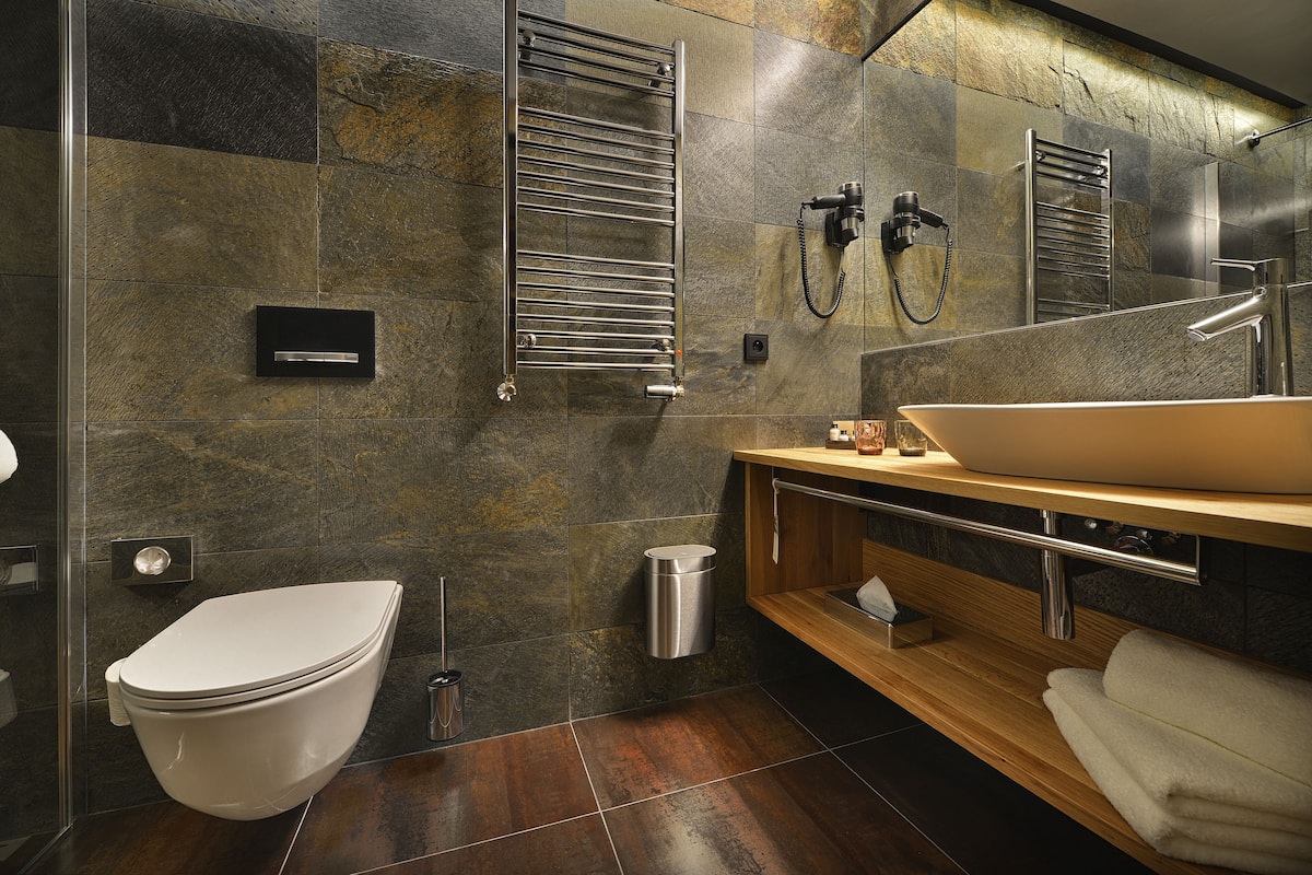 presidential suite | bathroom | free toiletries, hair dryer, bathrobes, slippers