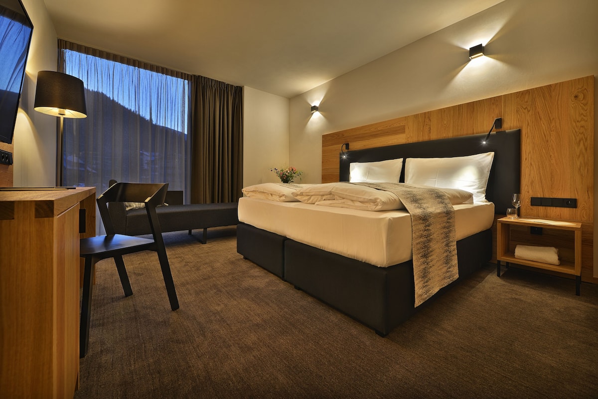 superior triple room | living area | flat-screen tv, netflix, heated floors, streaming services