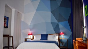 Deluxe Room | In-room safe, desk, iron/ironing board (on request), WiFi (free)
