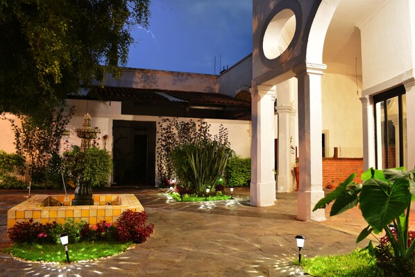 Terrace/patio - Pueblito Tlaquepaque Hotel Boutique (Tlaquepaque)