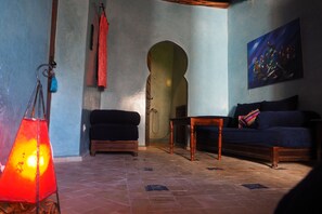 Classic Room, 1 Double Bed | Living area - Riad Rose Des Vents (Essaouira)