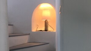 A staircase with a wall-mounted lamp. - Provencal farmhouse with pool at the foot of Mont-Ventoux (Malaucène)