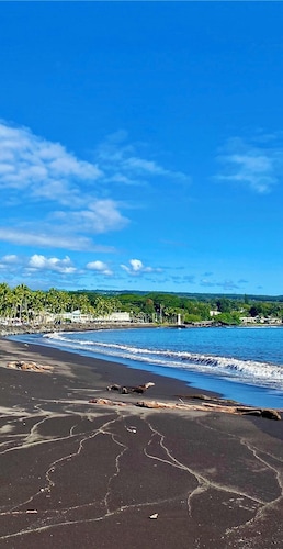 Home Brought Back to Life Hidden Off One of Hilo's Main Streets.
