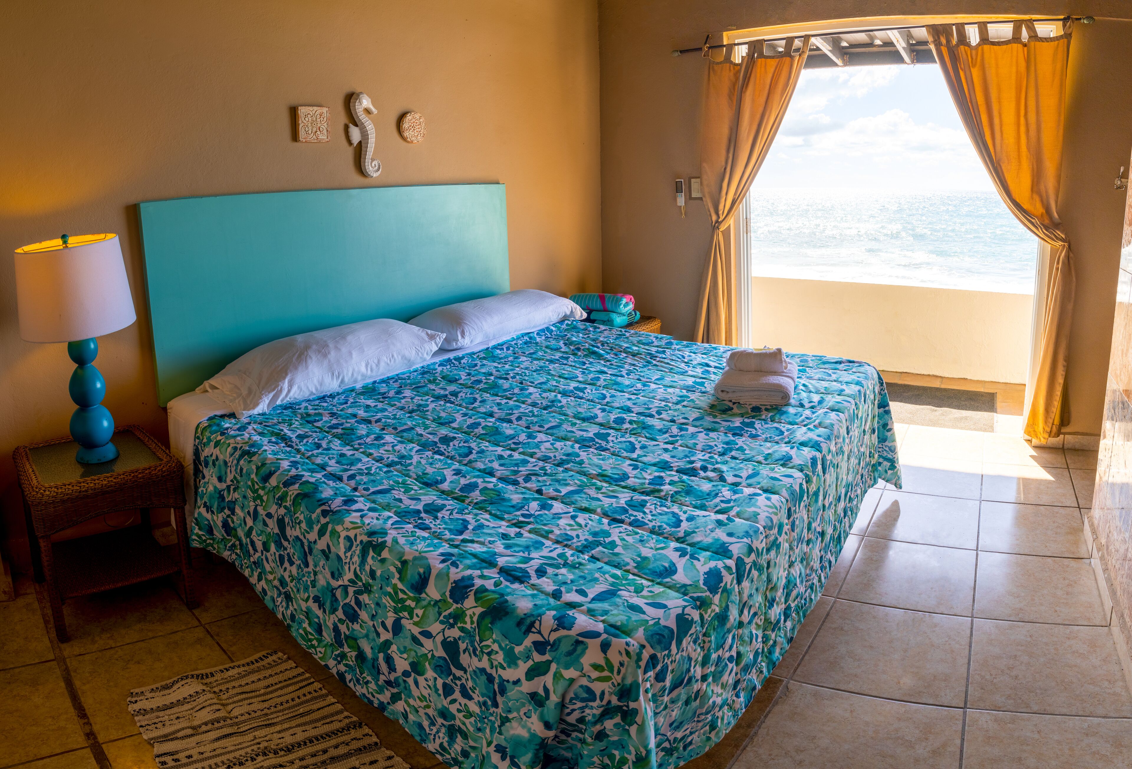 Villa familiar, 5 habitaciones, hidromasaje, frente al océano | Ropa de cama de alta calidad, edredón y camas con efecto memoria 