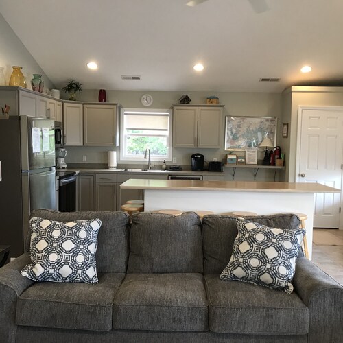 Floating Holiday #3 on Norris Lake at Springs Dock.