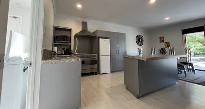 A Cut Above - gateway to the Bay of Islands