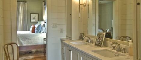 3 soveværelser, strygejern/strygebræt, Wi-Fi, sengetøj