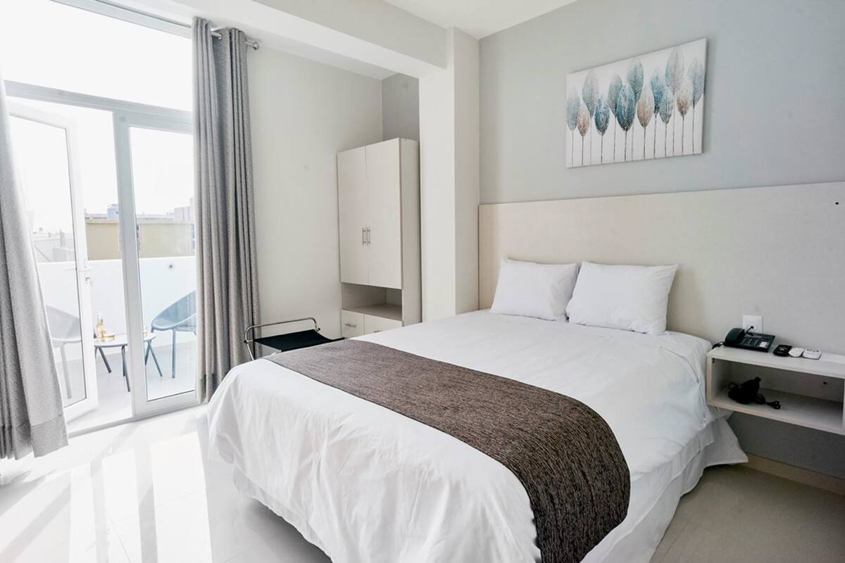 Minibar, soundproofing, free WiFi