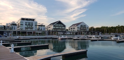 Cozy, Modern 2-Bedroom Apartment at Friday Harbour Resort