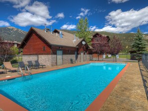 Pool - Big Sky Vacation Rentals: SP Club Condo 22 (Big Sky)