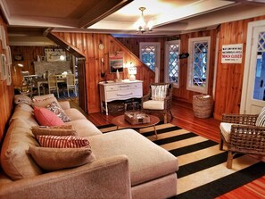 TV, studio