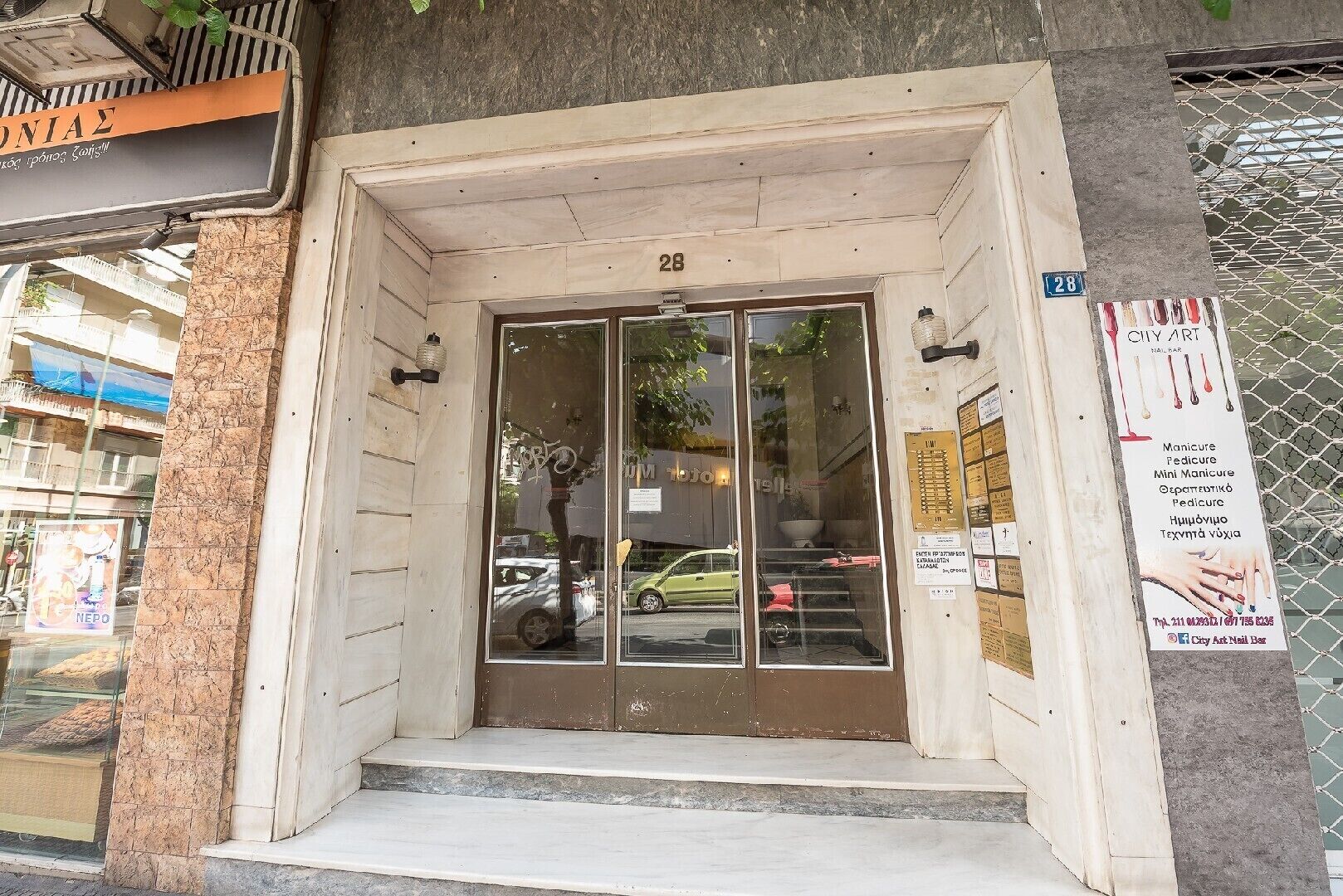 تفاصيل الفندق من الخارج