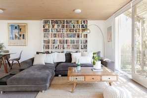 TV connectée, Netflix, livres, services de streaming