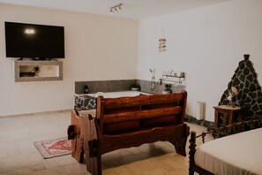 Deluxe Studio Suite - Kinneret View (Emek HaYarden)