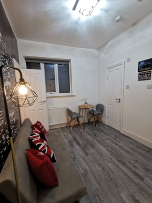 Living area - Clarendon House (Birmingham)