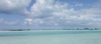 Island Retreat Near Tropic of Cancer Beach