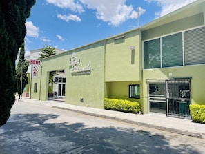 Front of property - Hotel Alameda de San Jose Iturbide (San José Iturbide)