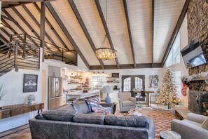 Smart TV, fireplace, video games