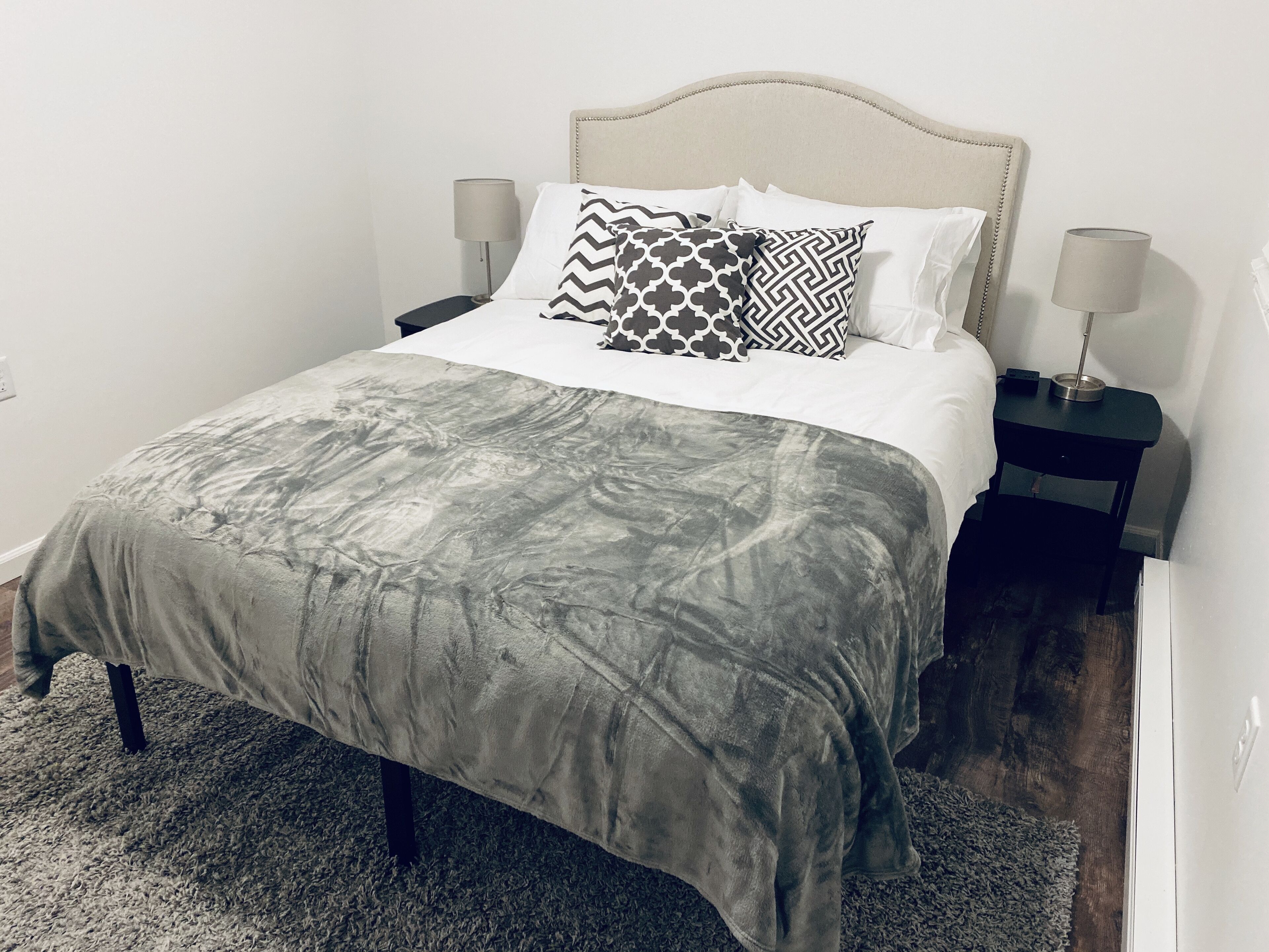 1 chambre, fer et planche à repasser, Wi-Fi gratuit, draps fournis