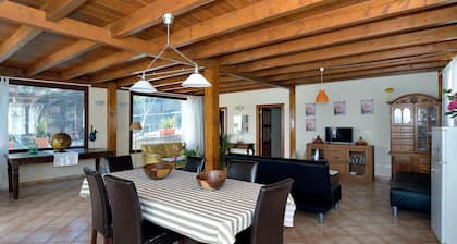 Villa Nelida ideal para amantes de la tranquilidad By PVL