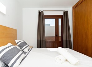 2 Schlafzimmer, Bügeleisen/Bügelbrett, Internetzugang, Bettwäsche