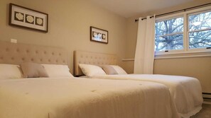 4 bedrooms, in-room safe, desk, iron/ironing board