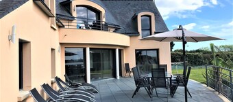 VILLA 5 * LE REPERE：スイミングプール、スパ、海の景色、ビーチが徒歩で！