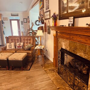 Smart TV, fireplace, DVD player, books