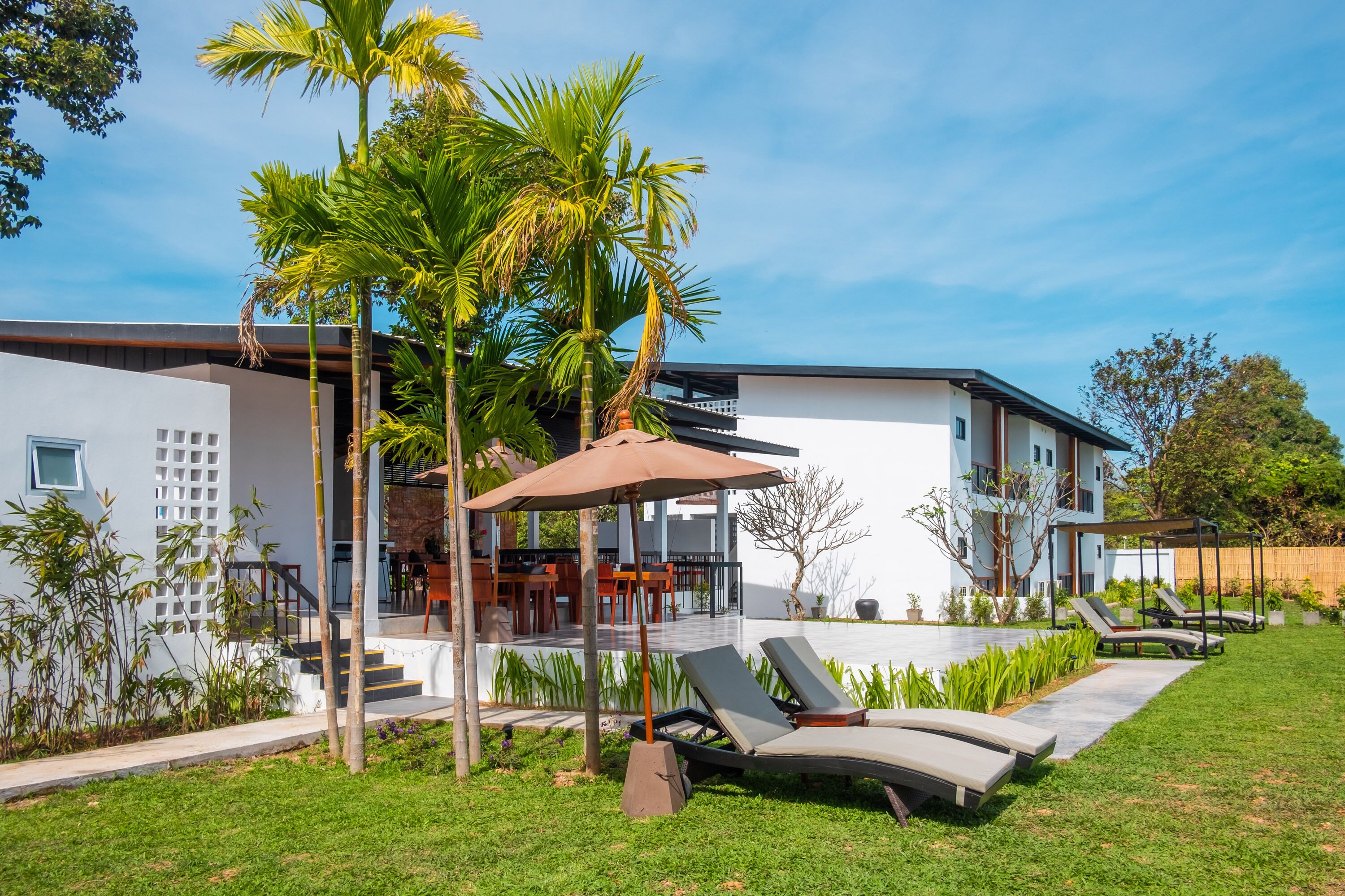 Se sirven desayunos, almuerzos, cenas y cocina local e internacional 