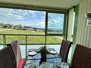 Dining - Wald und Wiese (B 94) by Interhome (Dittishausen)