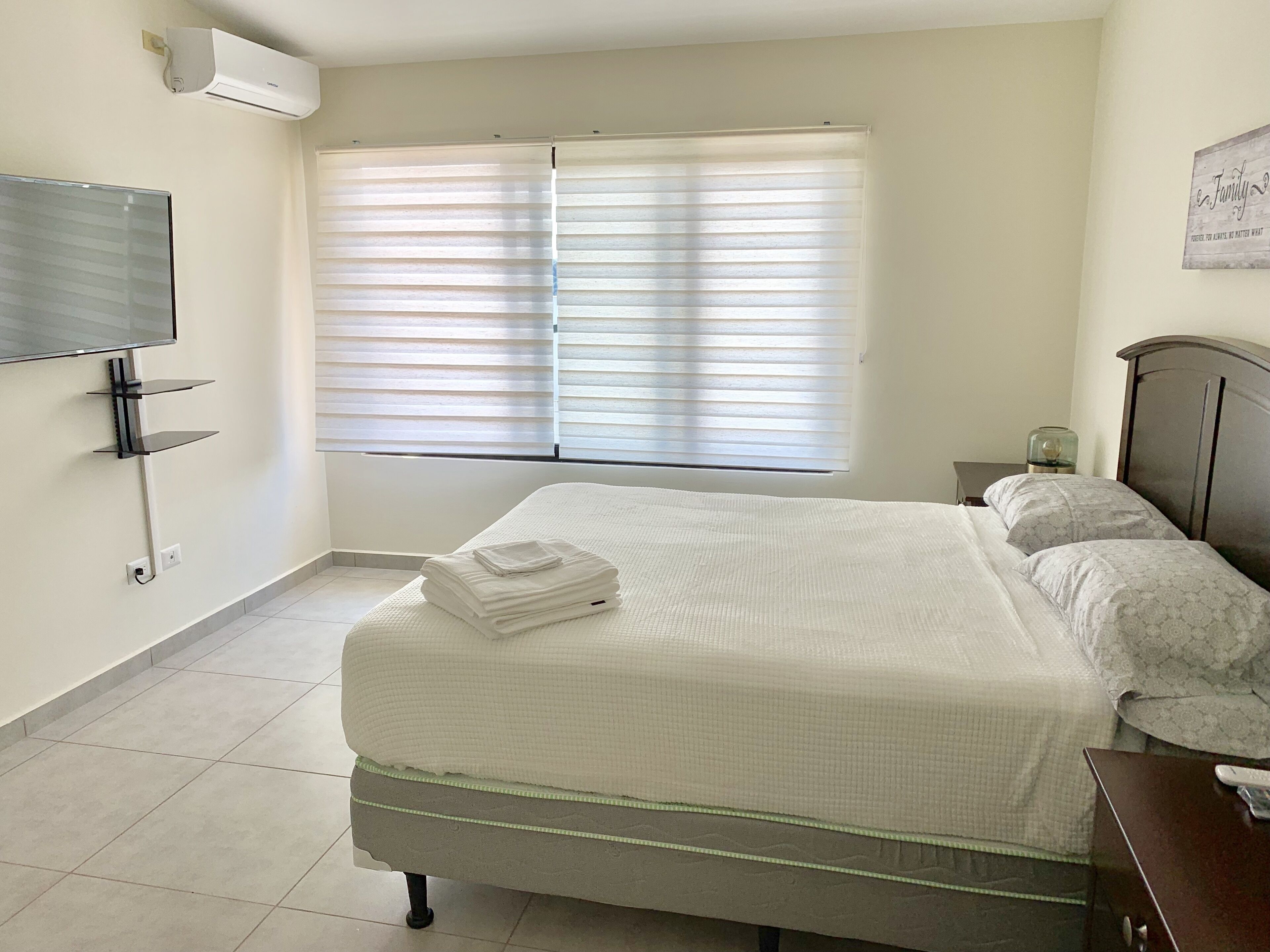 3 Schlafzimmer, Bügeleisen/Bügelbrett, WLAN, Bettwäsche