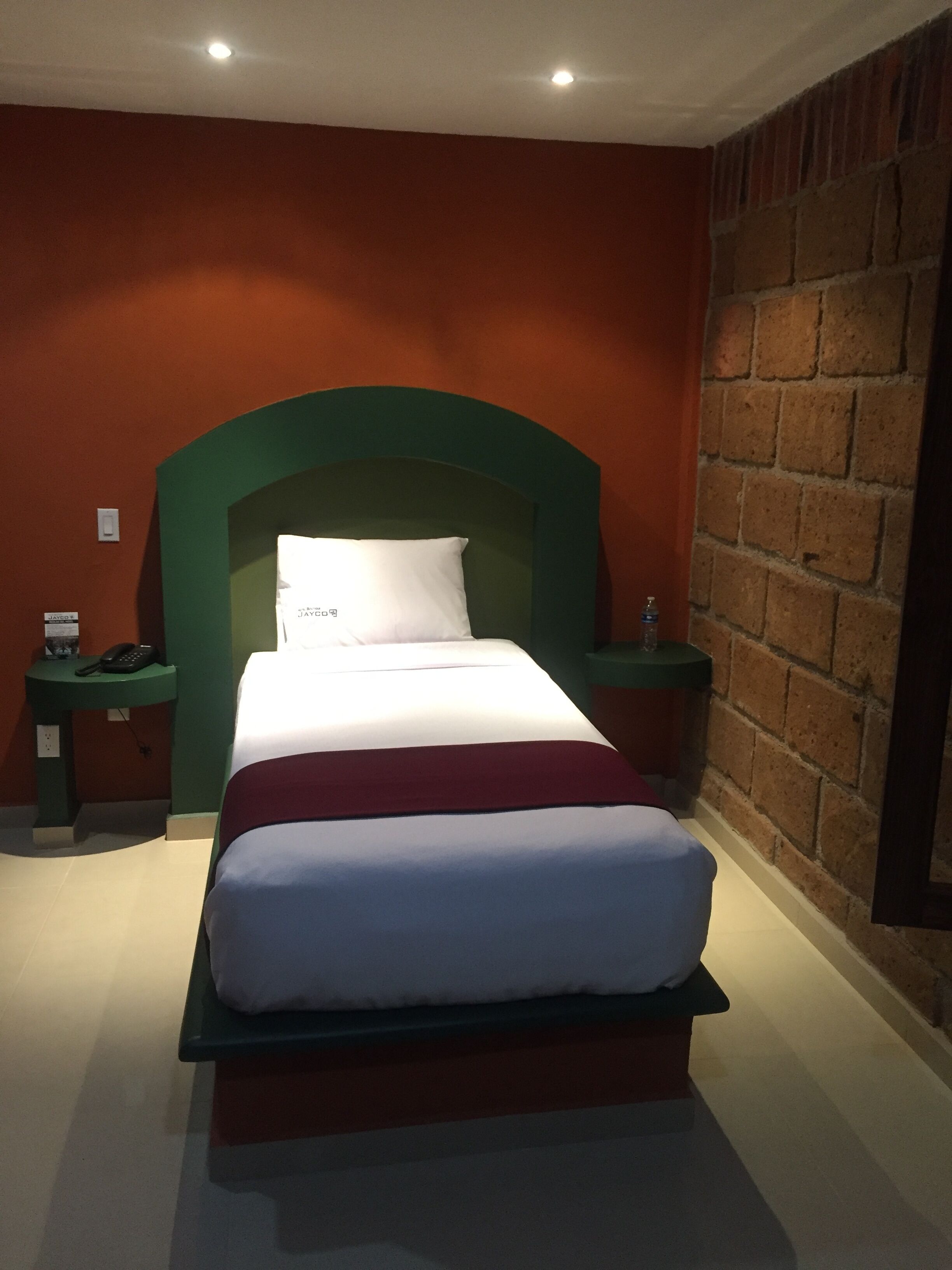 economy single room | 1 bedroom, premium bedding, down duvets, pillow-top beds