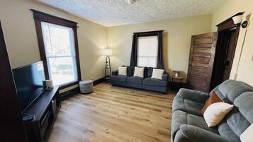 TV, DVD player, books, offices