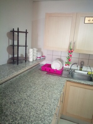 Fridge, microwave